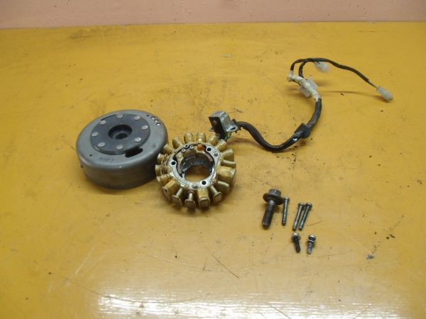 希少 国内 CM250T ジェネレーター ダイナモ ローター 一台解体
