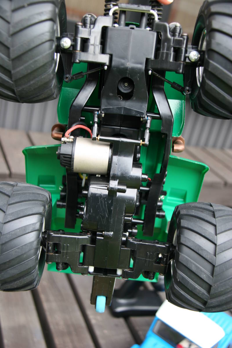 タミヤ 1/10 RC ファームキング・ウイリー WR-02Gシャーシ 品 メカ