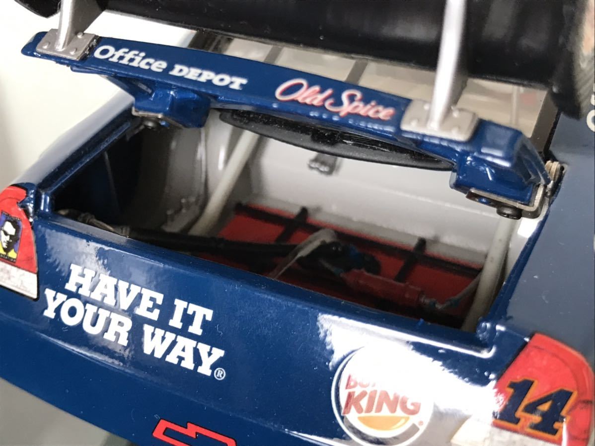 送料無料 1/24 バーガーキング インパラ ストックカー ナスカー ミニカー ACTION STOCK CAR BURGER KING NASCAR Stewant Haas IMPALA 8
