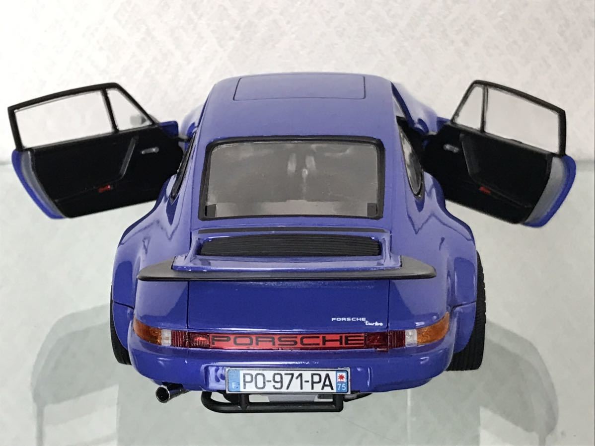 送料無料　1/24 プラモデル　完成品　ポルシェ　911 ターボ　PORSCHE TURBO