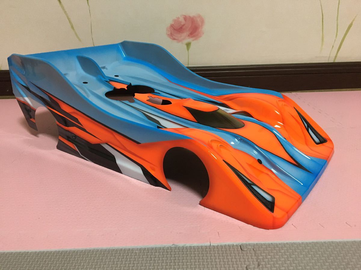 送料無料　1/8 エンジンカー　塗装済　未走行　ラジコン　ボディ　レーシングカー　ツーリングカー　プロトフォーム　ハチイチ