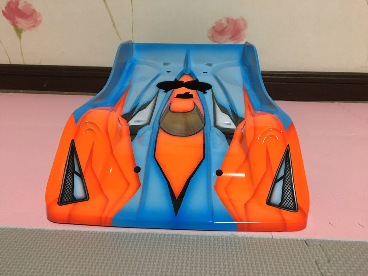 送料無料 1/8 エンジンカー 塗装済 未走行 ラジコン ボディ 送料無料 1/8 エンジンカー 塗装済 未走行 ラジコン ボディ