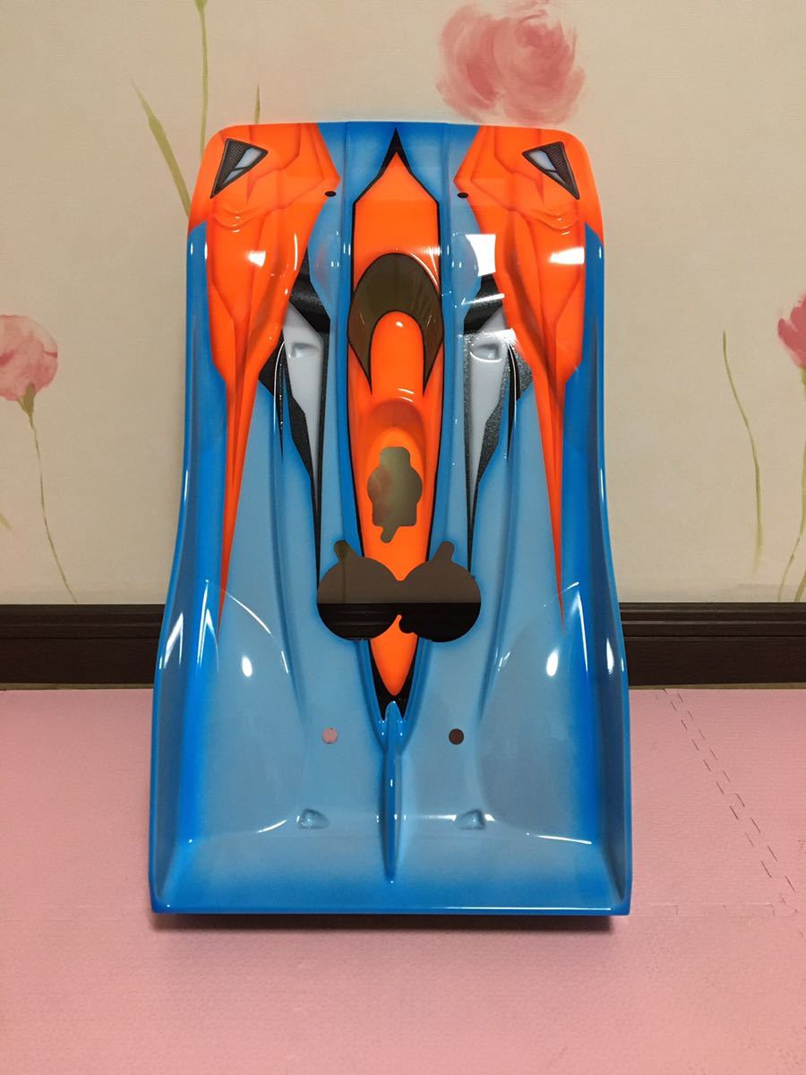 送料無料 1/8 エンジンカー 塗装済 未走行 ラジコン ボディ 送料無料 1/8 エンジンカー 塗装済 未走行 ラジコン ボディ
