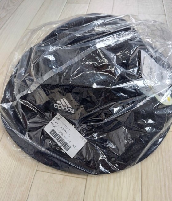 新品！adidas☆サファリハット　62cm　メンズ　黒　ユニセックス　ブラツク