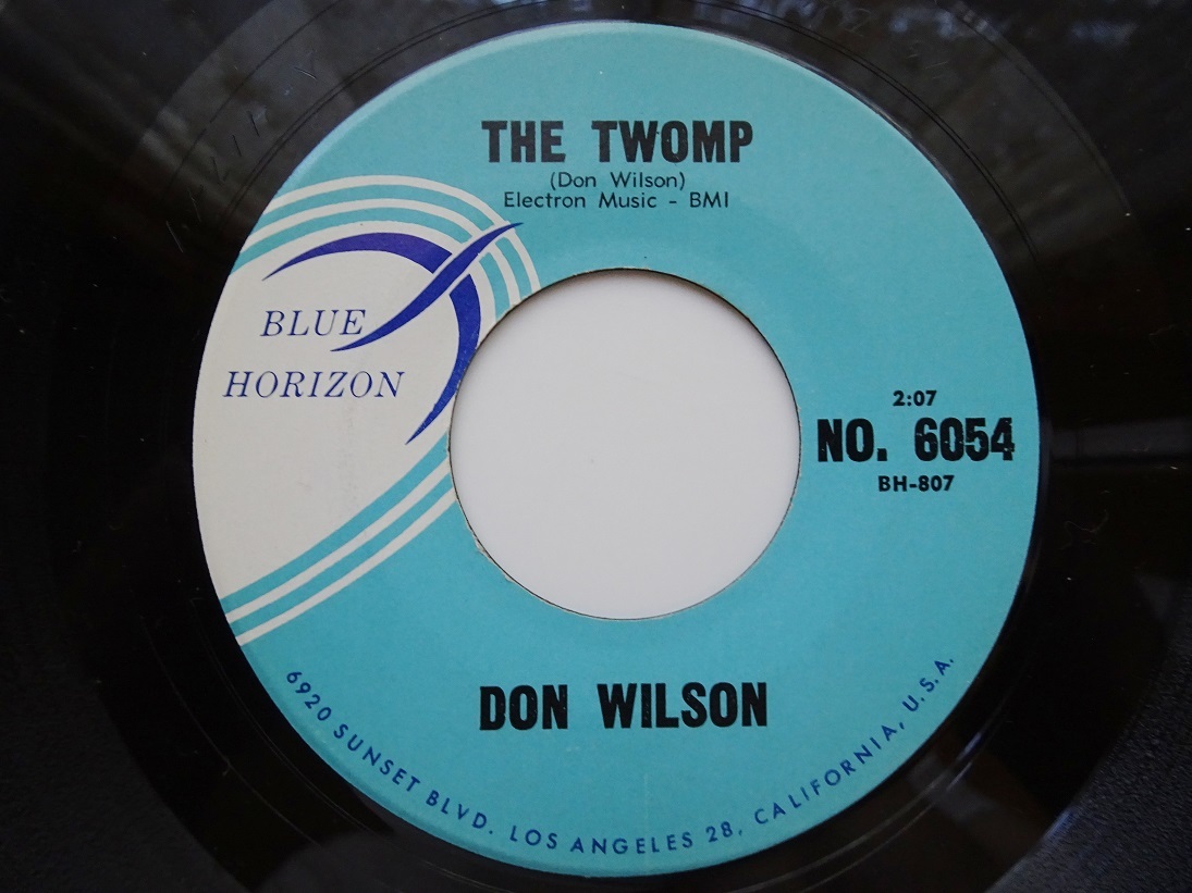 (USシングル盤) Don Wilson(The Ventures) - Twomp / Heart On My Sleeve / トワンプ ドン・ウィルソン ベンチャーズ_画像2
