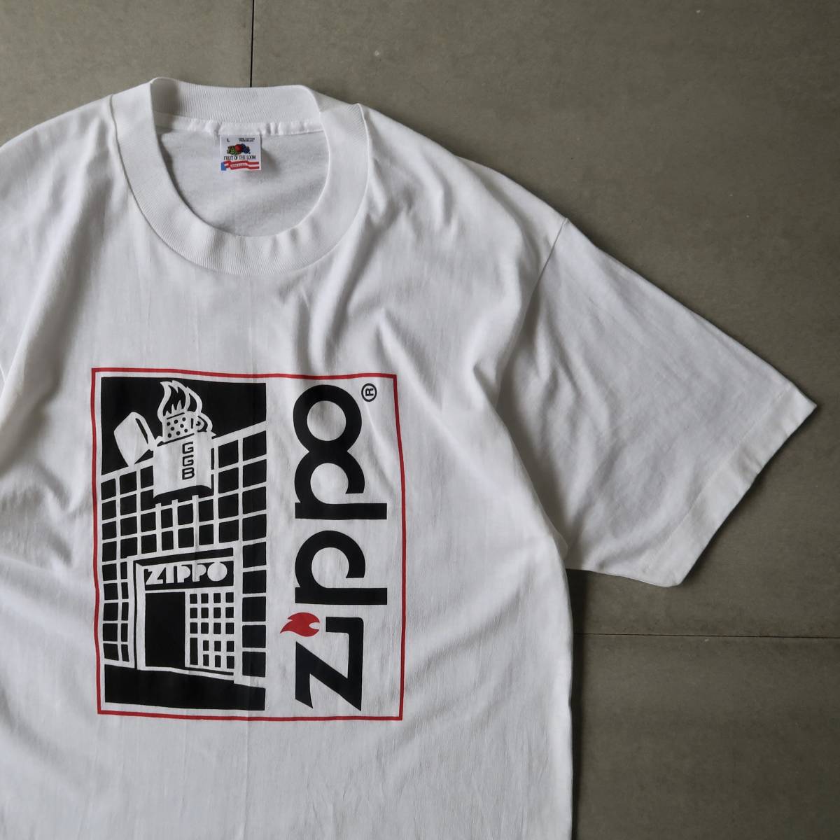 DEADSTOCK USA製フルーツボディ 90's Zippo バブアーストリートビルディングプリント クルーネックTシャツ L/ビンテージジッポー当時もの_画像3