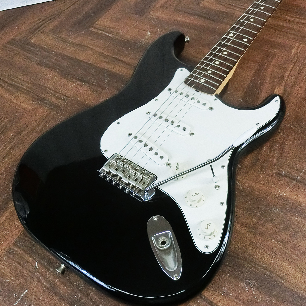 Fender Japan STRATOCASTER フェンダージャパン ストラトキャスター ST