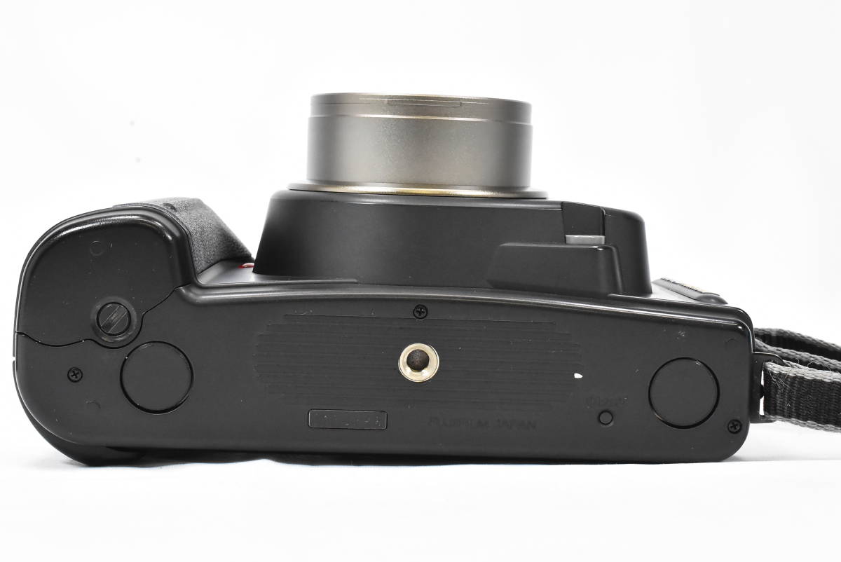 訳あり　FUJIFILM 富士フイルム GA645W Professional 1:4 45mm 6×4.5wide カメラブラック (t1405)_画像9