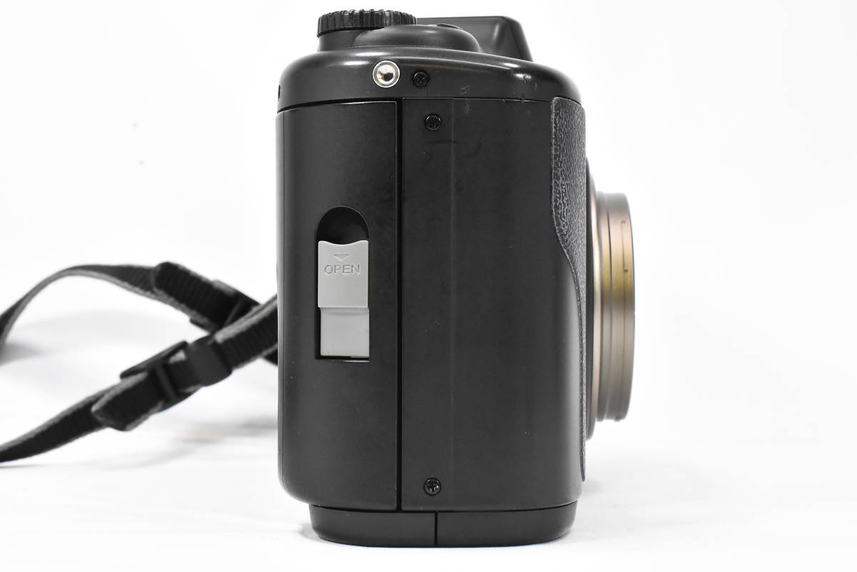訳あり　FUJIFILM 富士フイルム GA645W Professional 1:4 45mm 6×4.5wide カメラブラック (t1405)_画像6