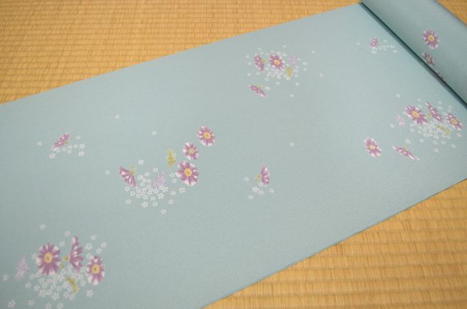 【送料無料】絹のようにしなやか　東レ シルック　上質　小紋 反物　着物　裏葉柳色　小花柄　shirukku-057