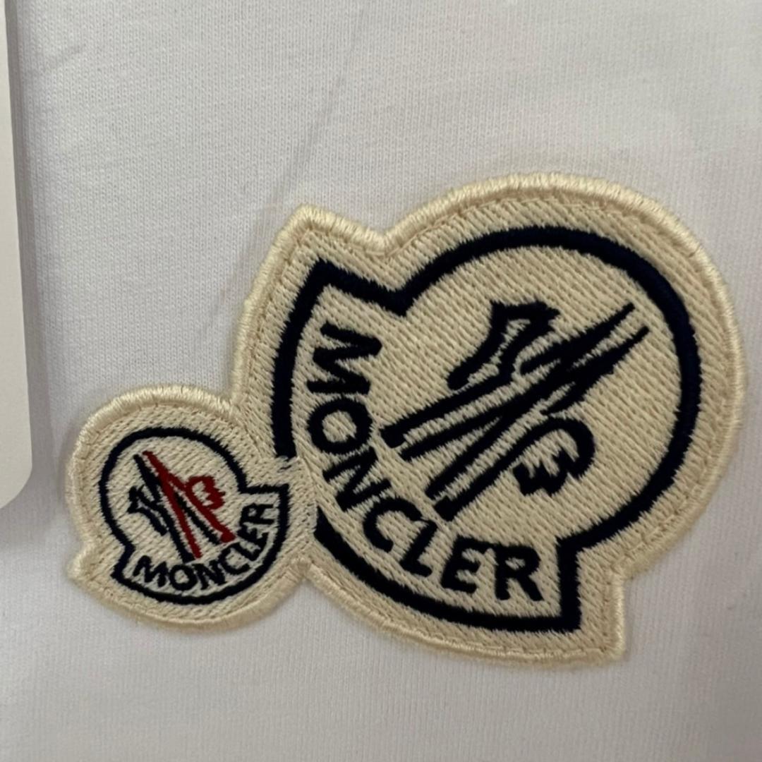 ☆新品未使用タグ付き☆人気!MONCLER ダブルワッペンロゴ Tシャツ 白