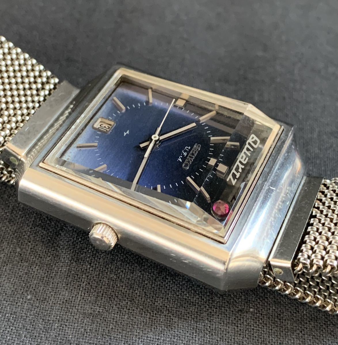 送料無料 SEIKO 39クォーツ VFA 稼働品 セコンドフラッシュ セイコー