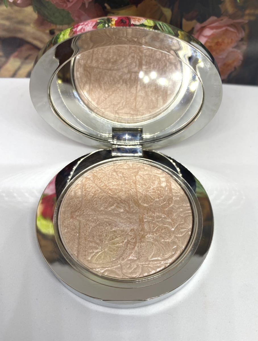 Dior Dior Dior s gold nude air powder compact - Glo Wing garden -#001 Glo Wing pink 