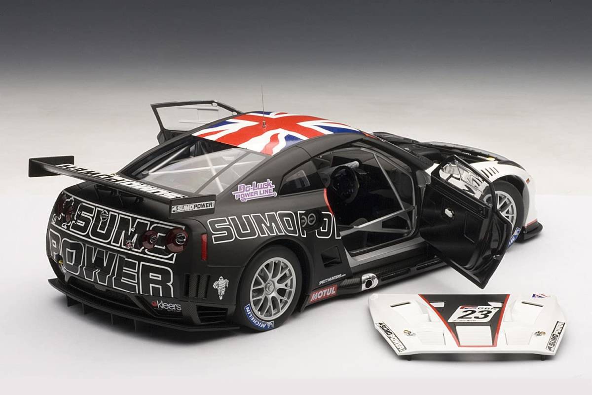 オートアート・シグネチャー シリーズ 1/18 日産 GT-R GT1 2010 SUMO