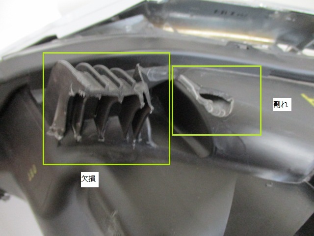 SS5241J ジャンク品　部品取　セレナ C27 後期 純正 右ヘッドライト ハロゲン KOITO100-23782　（欠損・割れ・傷）_画像7