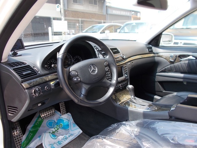 「2006年 メルセデス・ベンツ AMG E63 黒革 サンルーフ ユーザー買取@車選びドットコム」の画像3