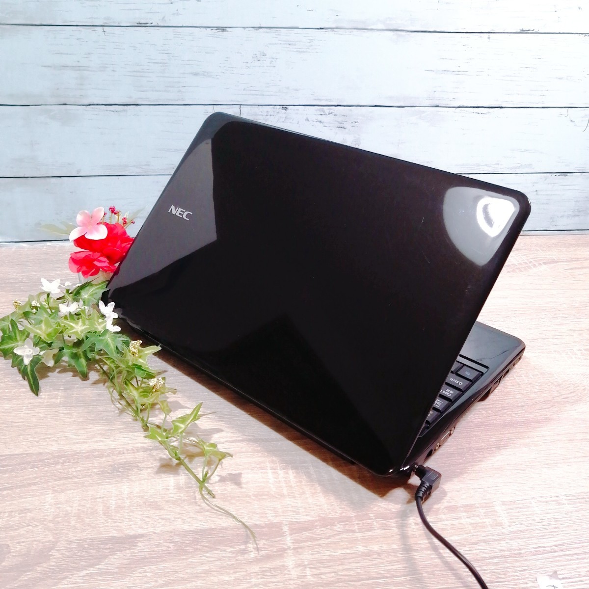 動作良好】クールな艶ブラック NEC 初期設定済みノートPC Wi-Fi ネット