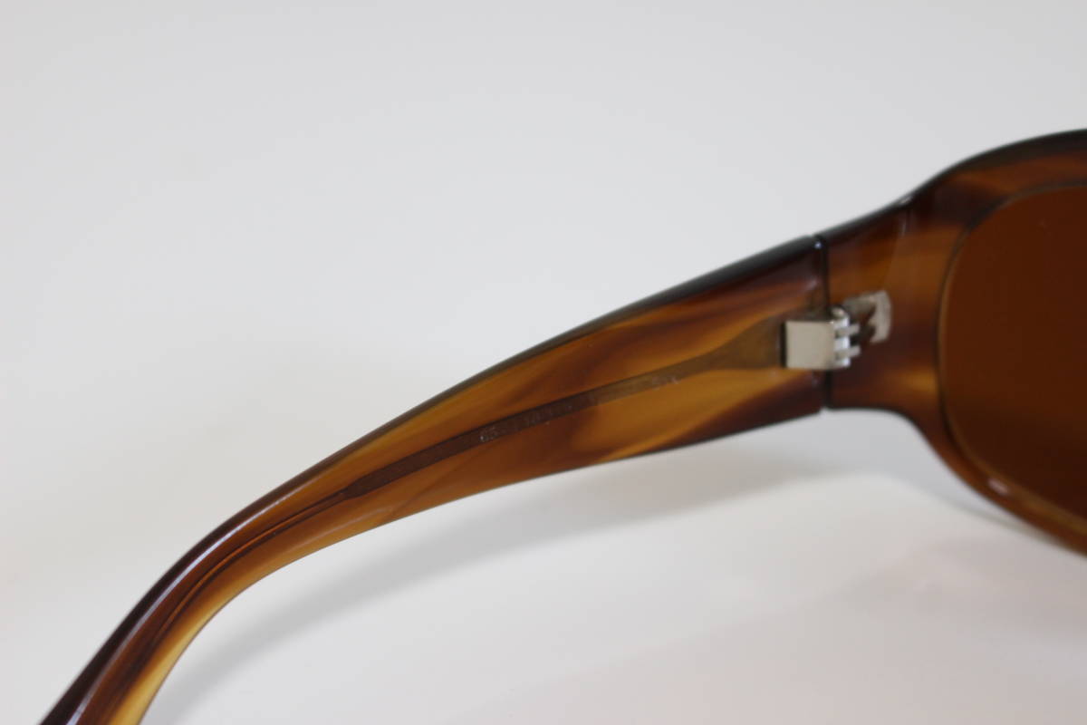 C266 美品 OLIVER PEOPLES オリバーピープルズ べっ甲 マーブル サングラス 茶 ブラウン 本物 ケース付き 度入り_画像7