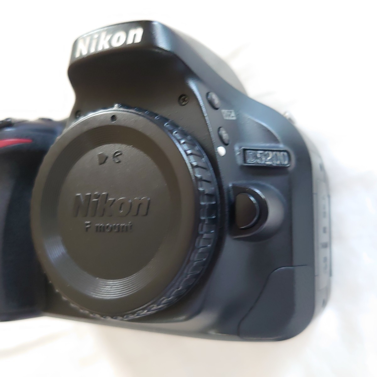 ニコン デジタルカメラ一眼レフ D5200 ボディのみ｜PayPayフリマ