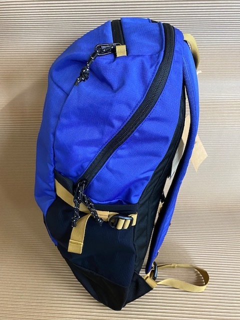 4*975 unused goods rucksack [BURTON/ Barton ]PROSPECT 2.0 BACKPACK 20L blue / black { shop front pick up OK!! Sapporo city Kiyoshi rice field district }