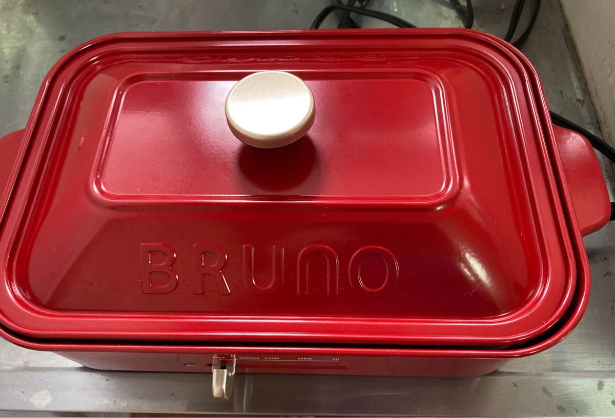BRUNO コンパクトホットプレート レッド              たこ焼きプレート、木製ヘラ付き 