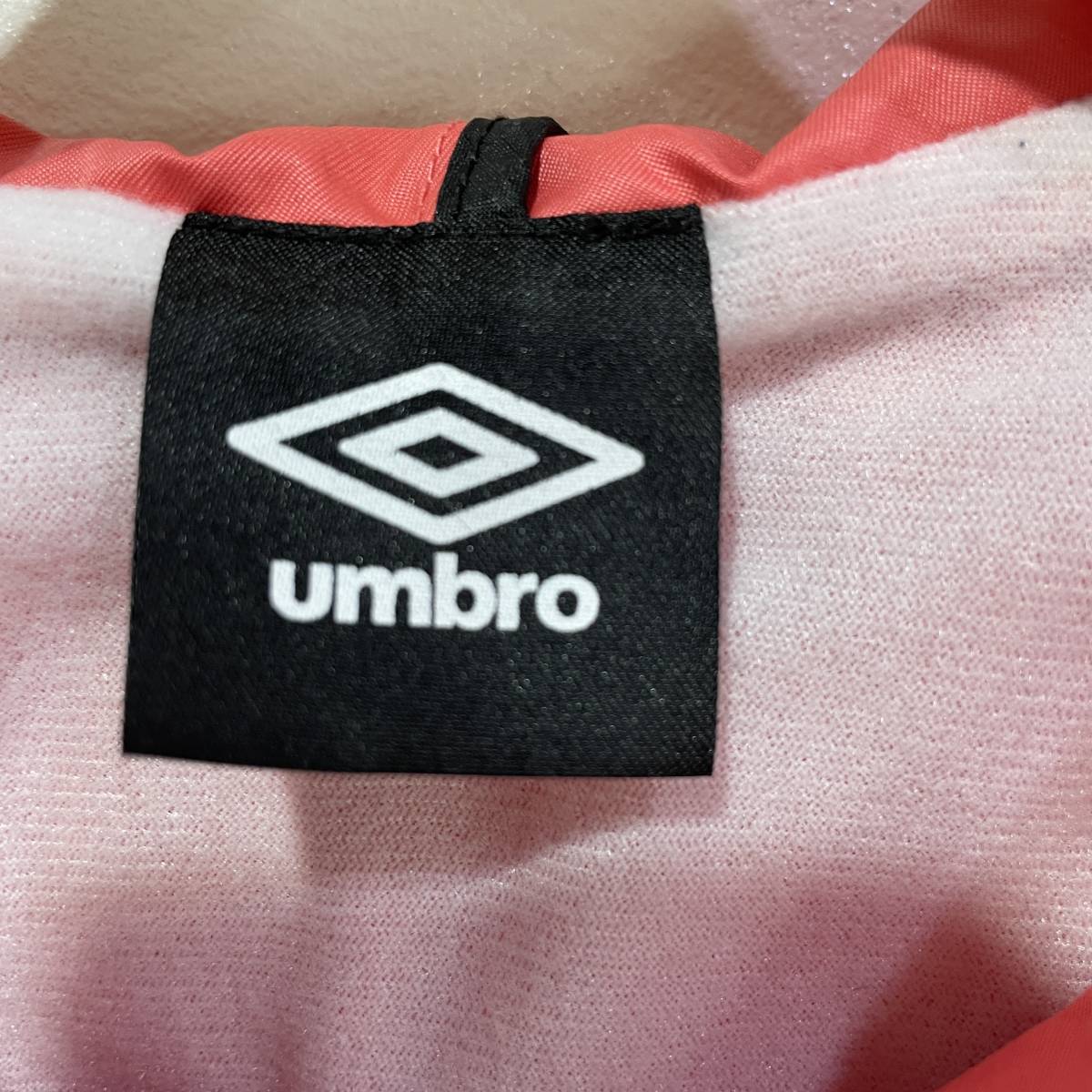 ☆送料無(wú)料☆umbro☆アンブロ☆袖ロゴナイロンジャケット☆ピンク☆レディースL☆F22
