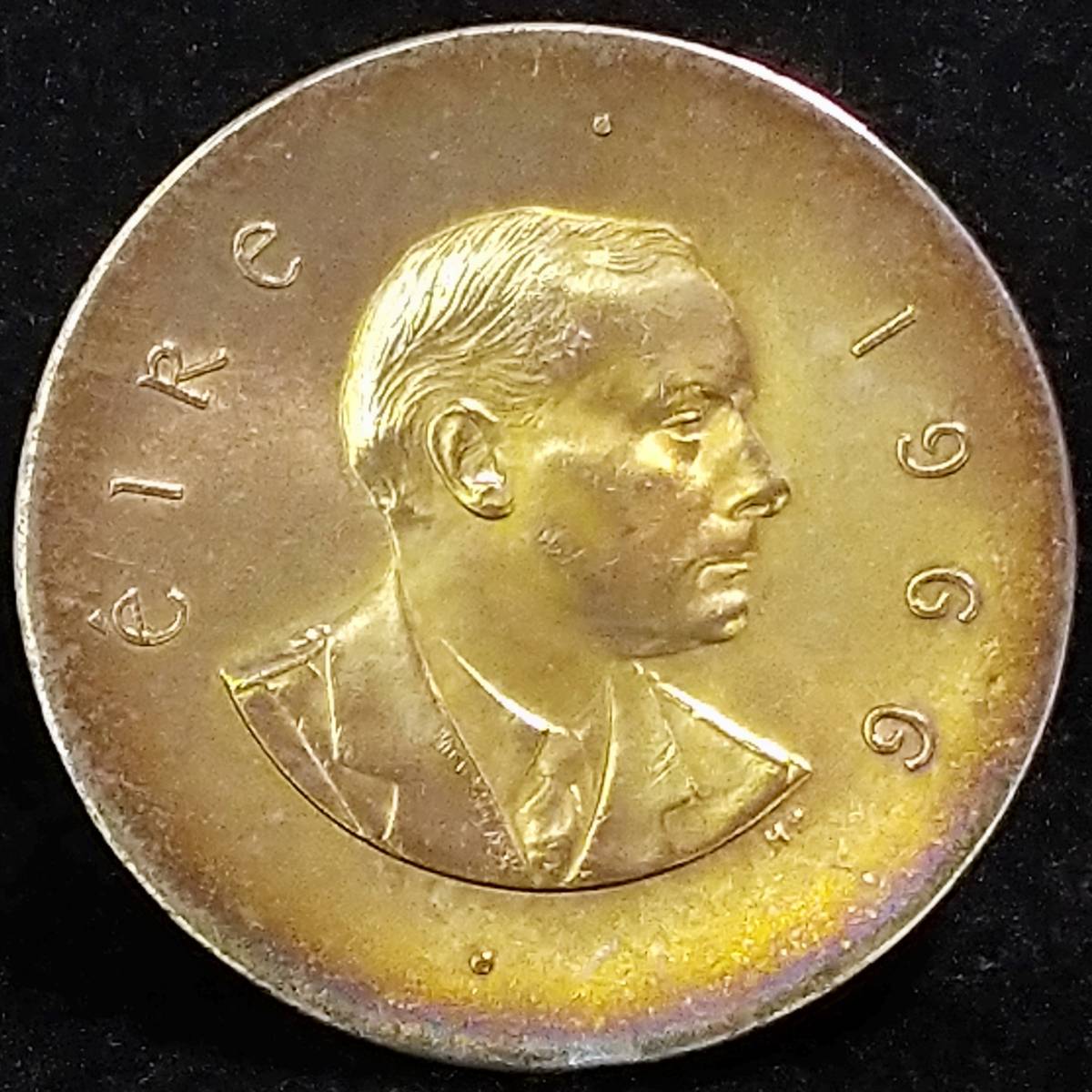 アイルランド銀貨　１９６６年　１シリング　/　１８．２３ｇ_画像6