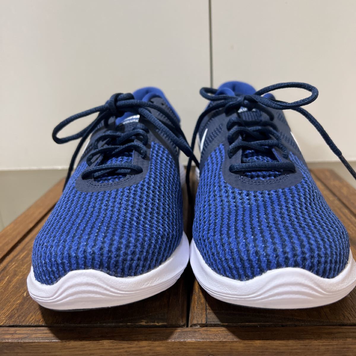 NIKE  REVOLUTION 4（レボリューション4） スニーカー 新品