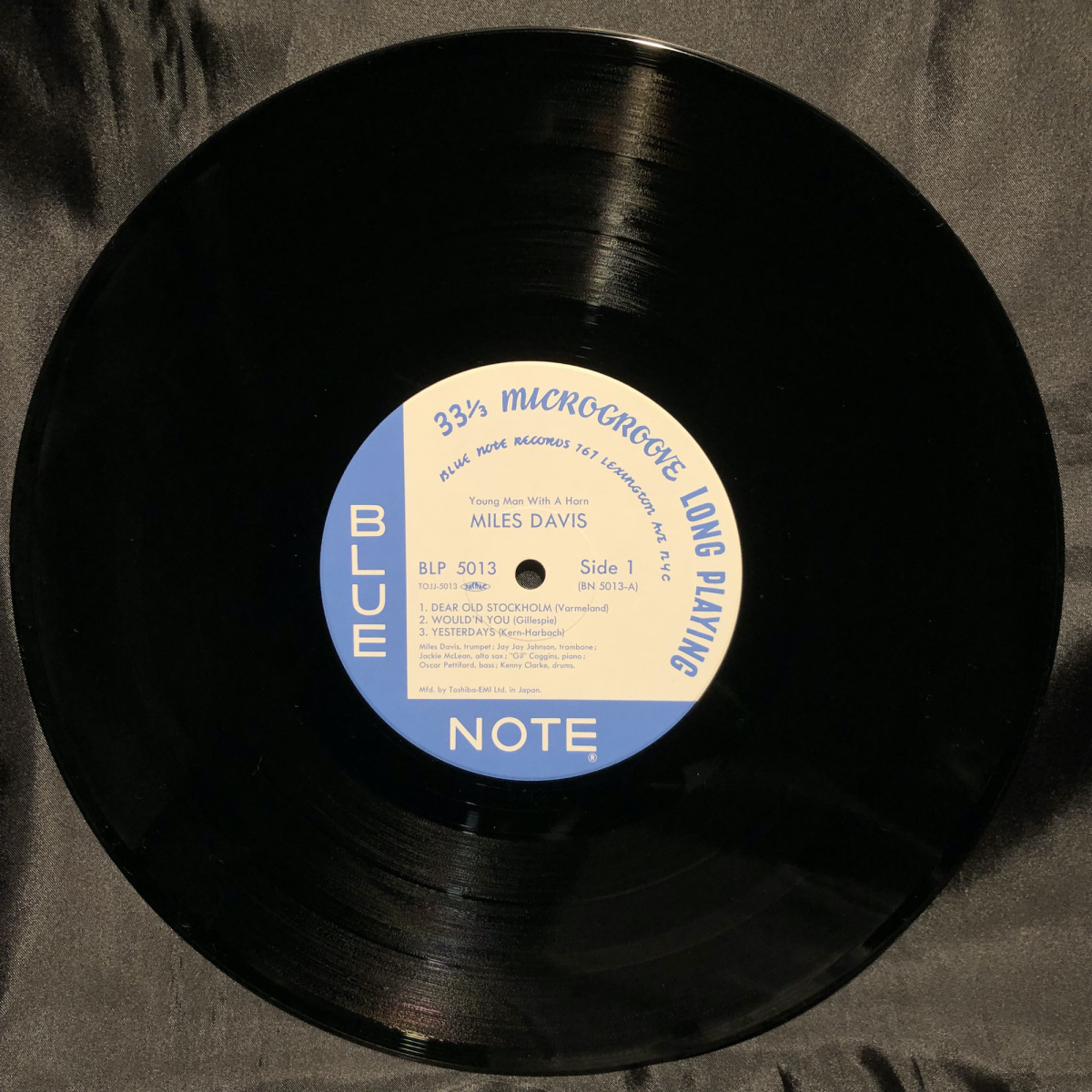 Miles Davis / Young Man With A Horn 10inch BLUE NOTE・TOSHIBA-EMI_画像4