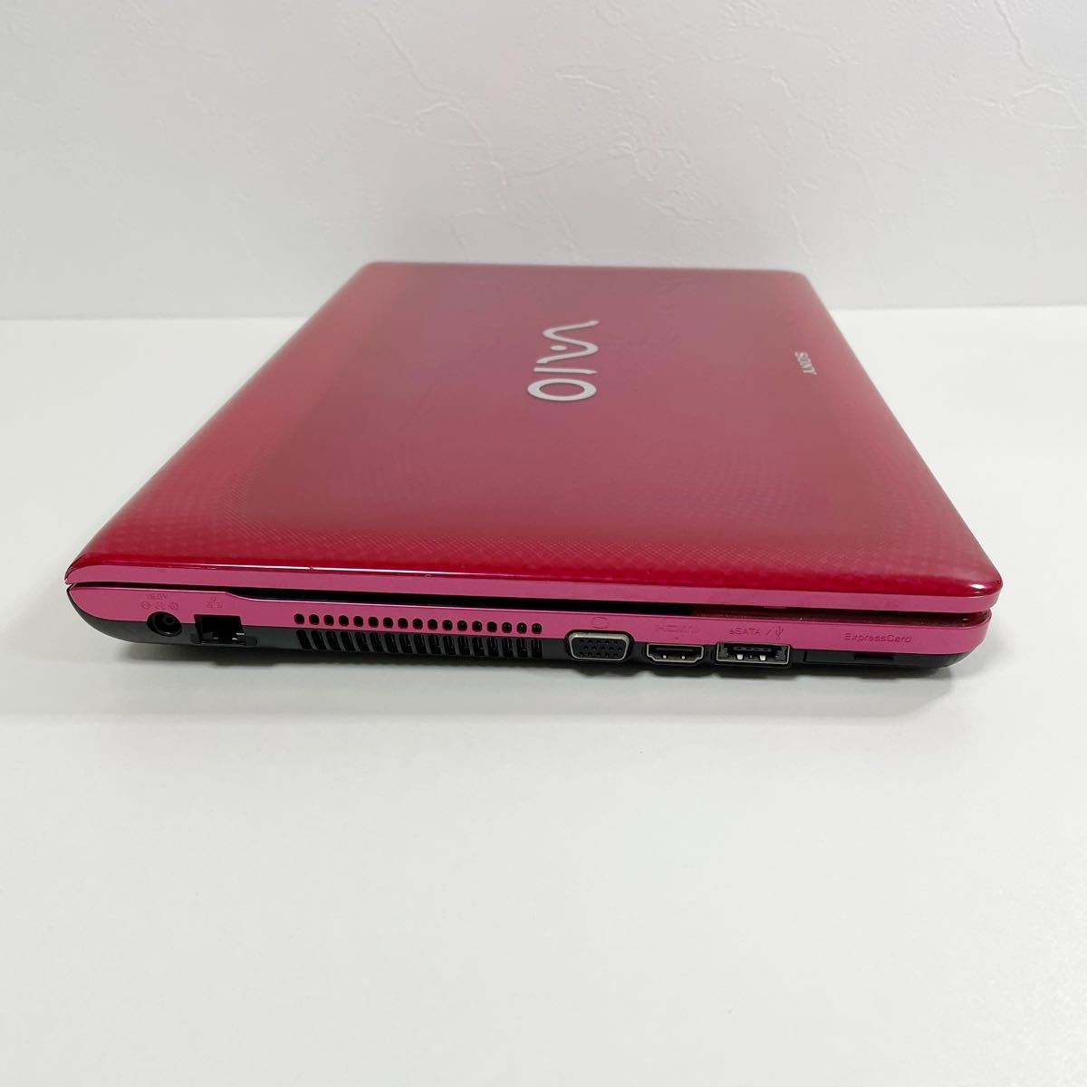 SONY VAIOノートパソコン Windows10 Core i3 SSD256GB ピンク カメラ