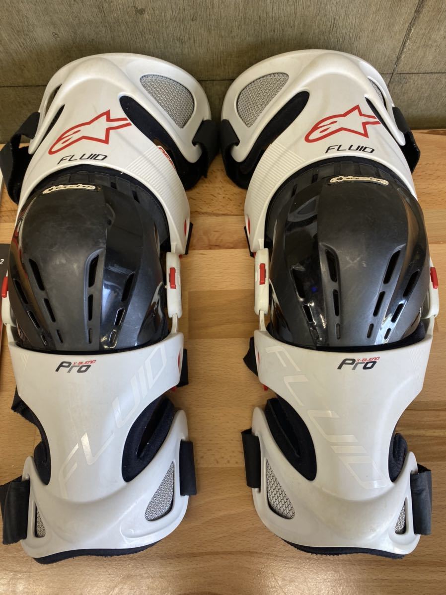 ニーブレース alpinestars flued pro アルパインスターズ　サイズM モトクロス　エンデューロ　正規店購入_画像2