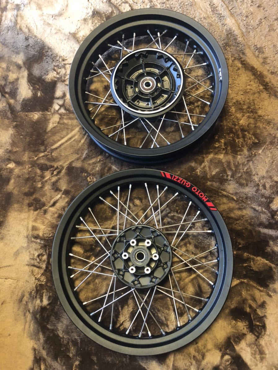 ラッピング不可】 GUZZI MOTO GUZZI RACER/モトグッチタンク新車外し
