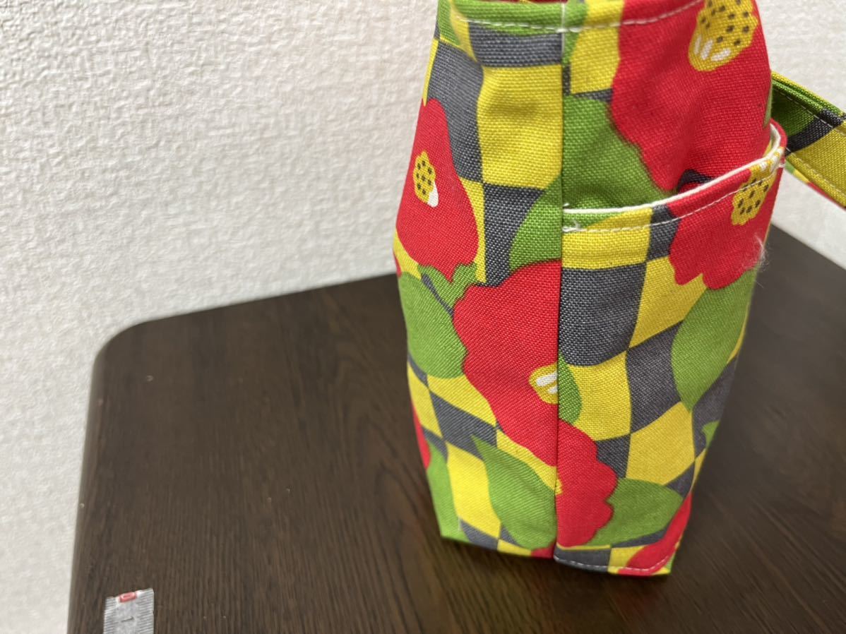NO.58 ハンドメイド 手作りバッグインバッグ 椿柄 ミニトートバッグ