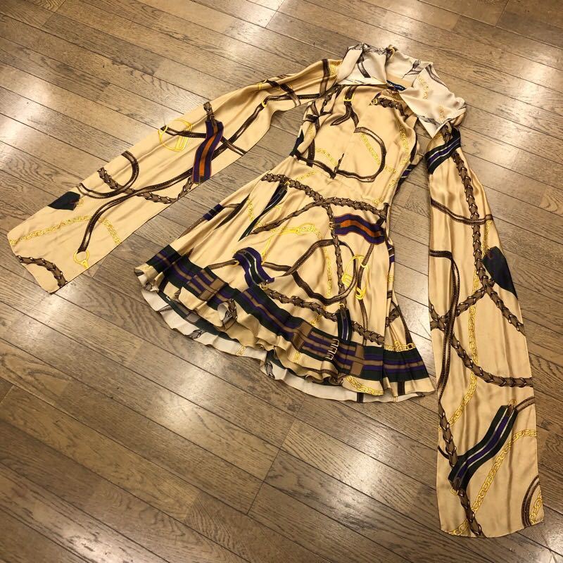 【ホ171】 RALPH LAUREN 総柄ワンピース 2 ベージュ ノースリーブ 膝丈 首元ストール チェーン柄 ドレス シルク100% ブランド古着 送料無料 【ホ171】 RALPH LAUREN 総柄ワンピース 2 ベージュ ノースリーブ 膝丈 首元ストール チェーン柄 ドレス シルク100% ブランド古着 送料無料