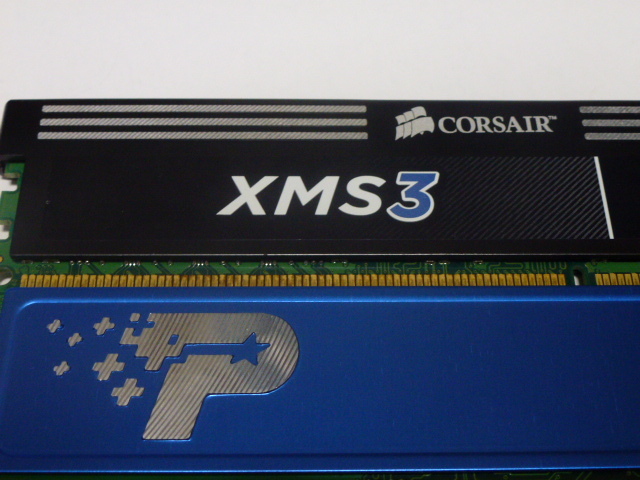 メモリ デスクトップ用 1.5V DDR3 4GBx2枚 合計8GB 起動いたしましたが古いメモリの為ジャンク品扱です_画像4