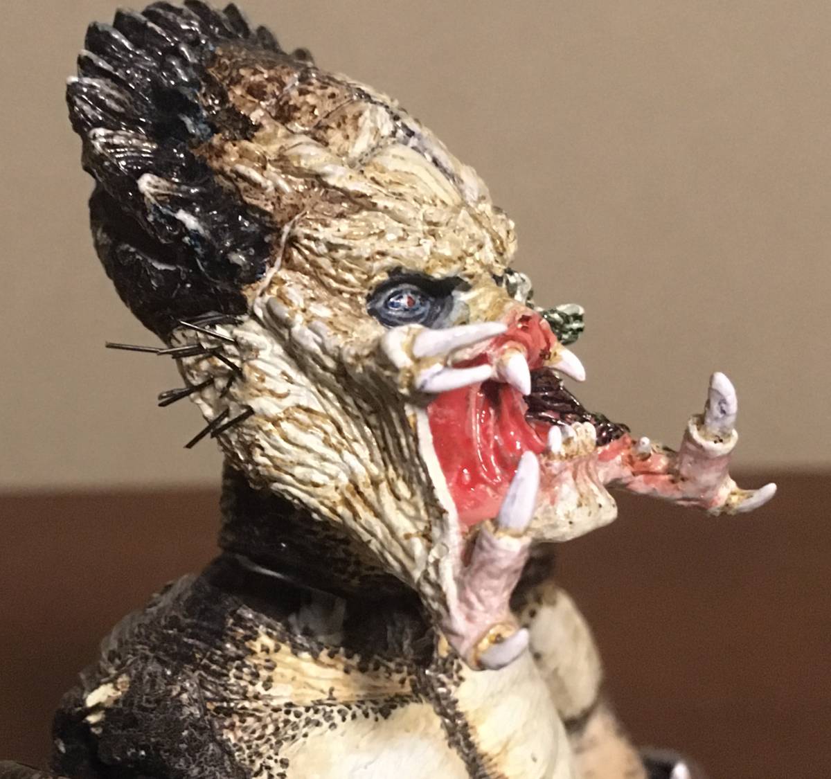 Yahoo!オークション - 一点物改造品NECA ネカ AVP R ウルフ Yahoo!オークション - 一点物改造品NECA ネカ AVP R ウルフ