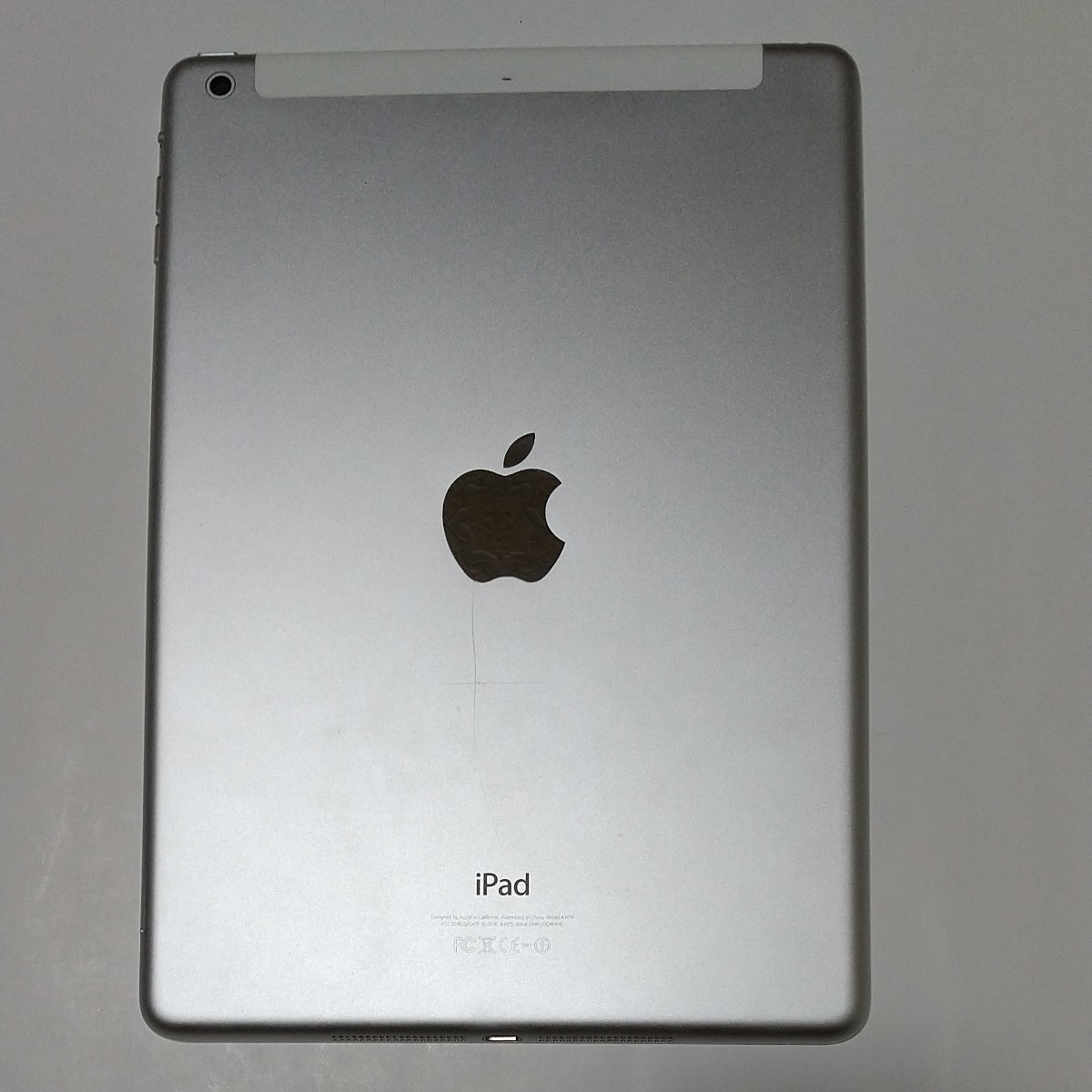 在庫通販 Apple Air第一世代(A1475)16GB YCRXV-m77624332115 iPad 最