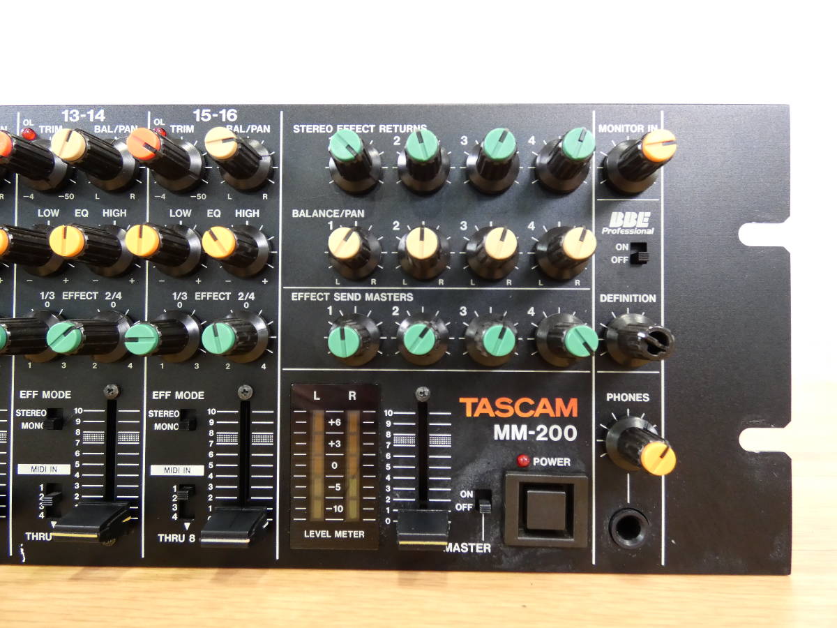 TASCAM MM-200 アナログミキサー キーボードミキサー mecadraft.com
