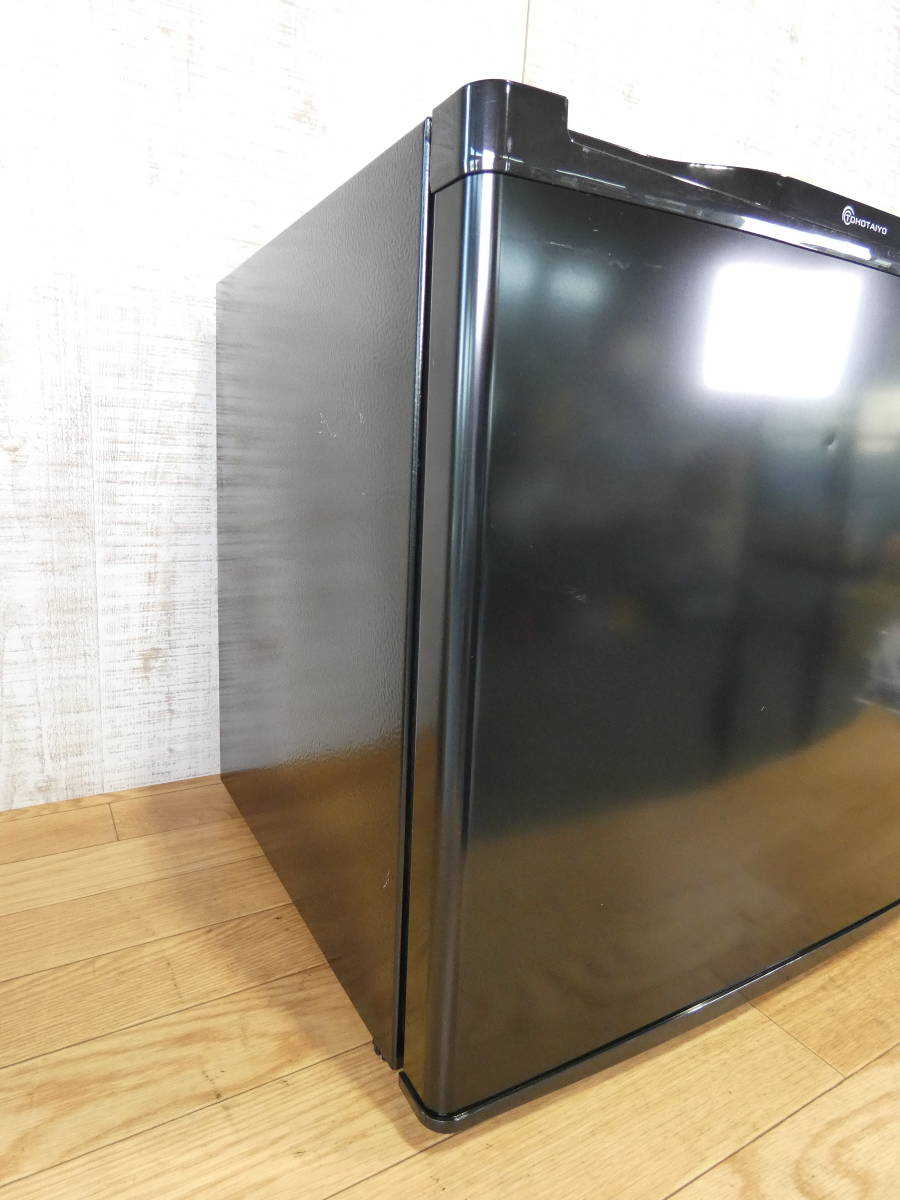 TOHOTAIYO 1ドア 小型 冷蔵庫 46L 一人暮らし向け 左右開き対応 ブラック TH-46L1-BK 2018年製 @160(7639-1)_画像4