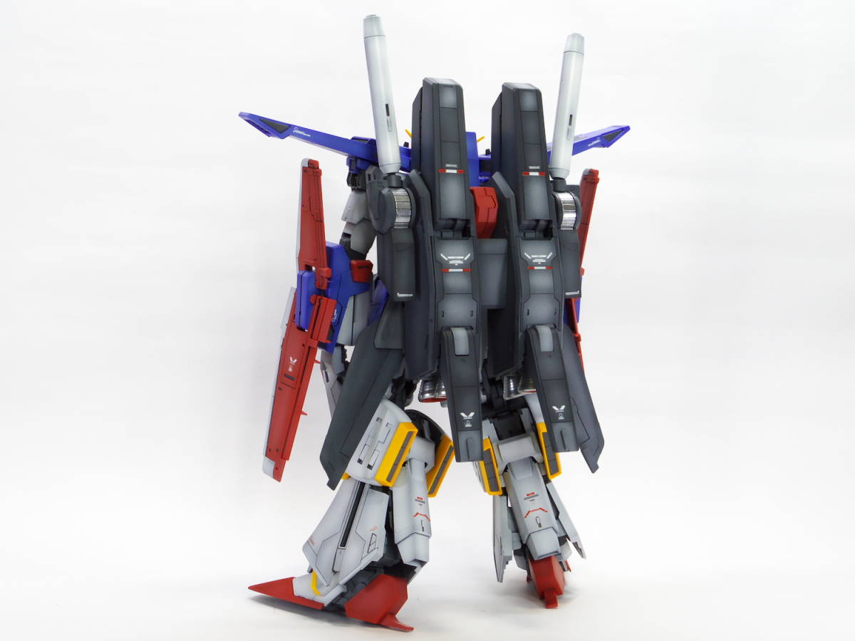 MG 強化型ZZガンダム ver.ka 改修塗装完成品 item details MG 強化型ZZガンダム ver.ka 改修塗装完成品 item details