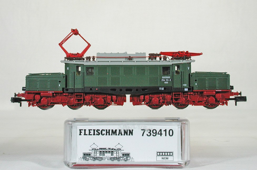FLEAISCHMANN #739410 ＤＤＲ（旧東ドイツ国鉄） ＢＲ２５４型（Ex.E94）電気機関車 （グリーン）　● 特 価 ●