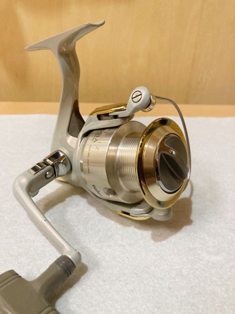 Yahoo!オークション - 【DAIWA】ダイワ エンブレム-Z 3000iA Yahoo!オークション - 【DAIWA】ダイワ エンブレム-Z 3000iA
