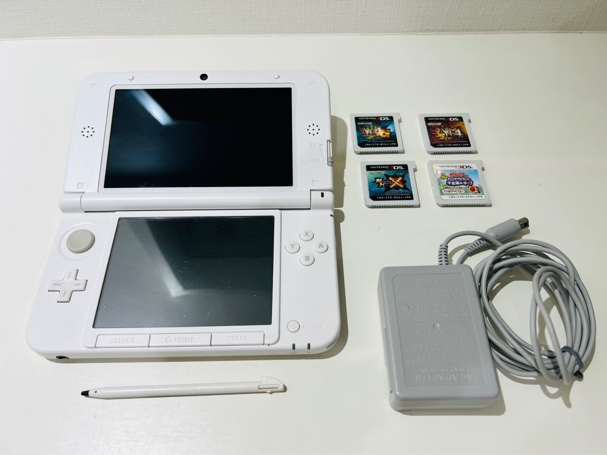 美品】ニンテンドー 3DS LL ホワイト 本体 充電台 ソフトセット-