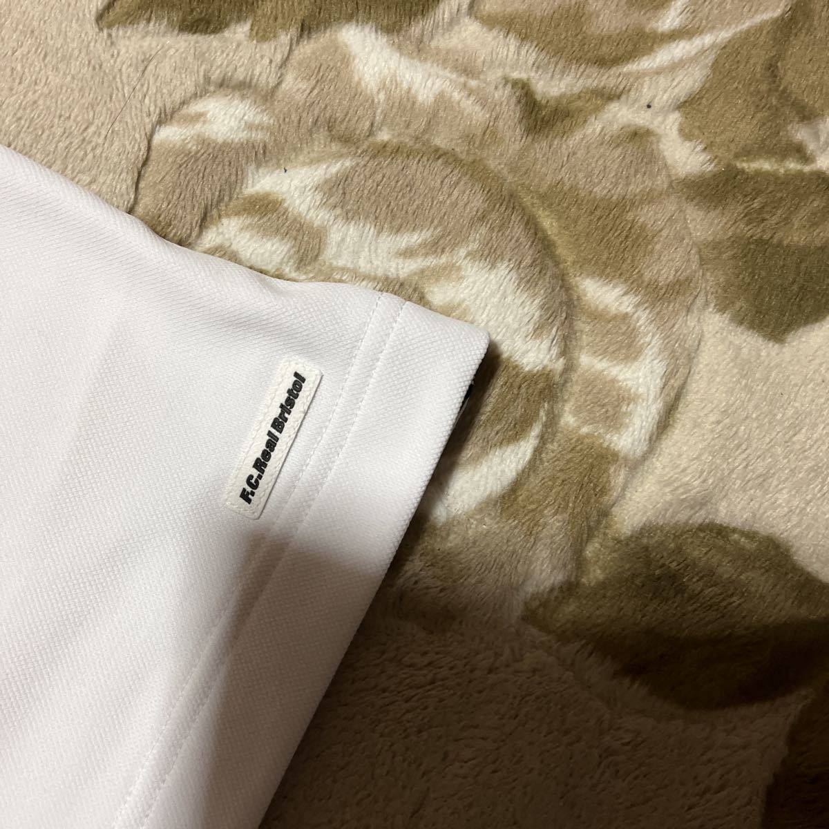新品未使用 22ss F.C.Real Bristol FCRB EMBLEM POCKET TEE ブリストル