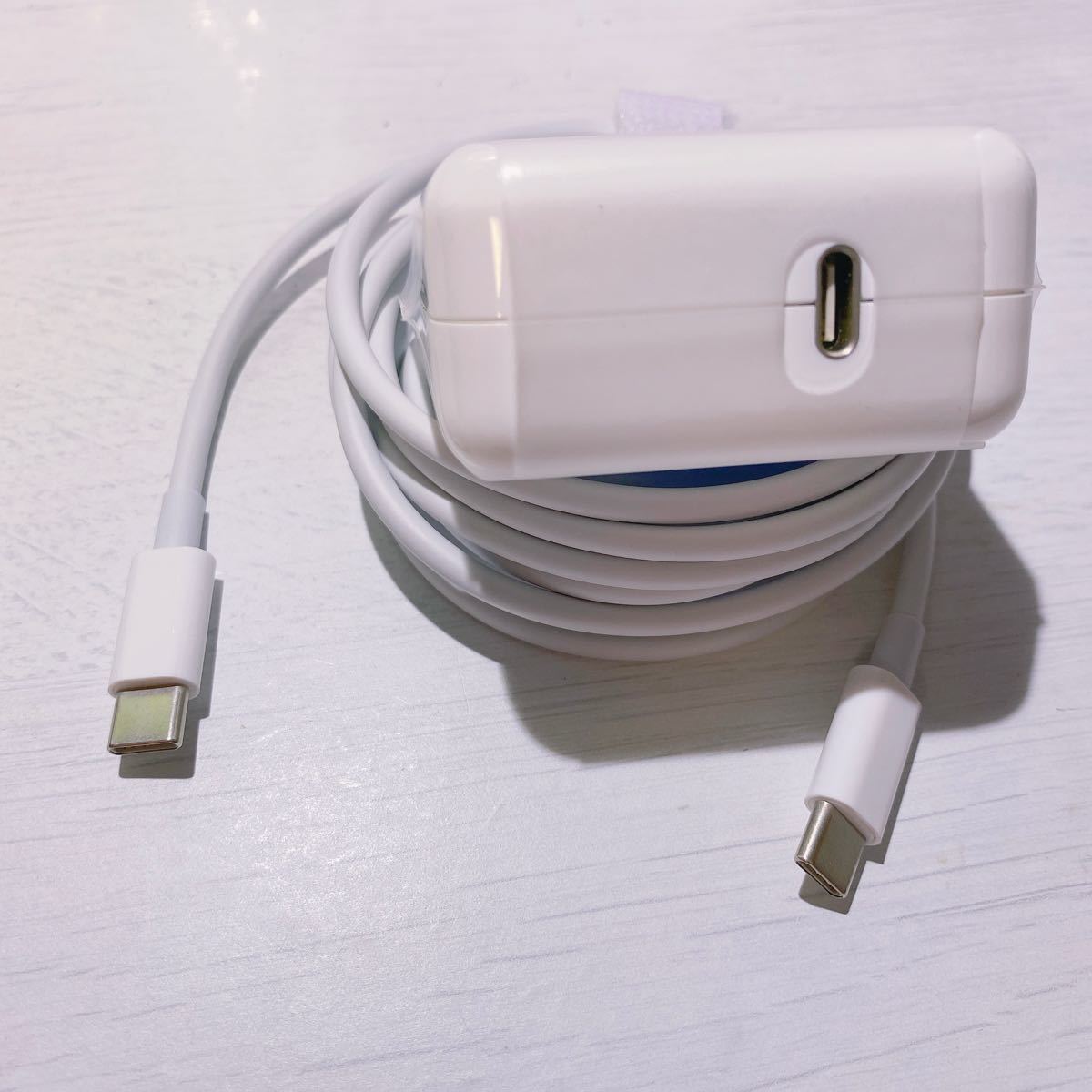 PayPayフリマ|新品Type-C 29W MacBook Air 電源互換 充電器 ACアダプター(USB-C充電ケーブルあり2メートル) PayPayフリマ|新品Type-C 29W MacBook Air 電源互換 充電器 ACアダプター(USB-C充電ケーブルあり2メートル)