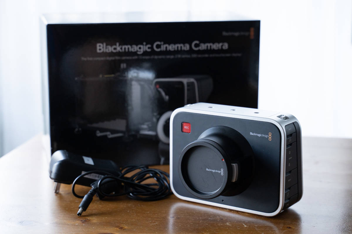 BMCC 2.5K Blackmagic Design Cinema Camera EFマウント BMCC 2.5K Blackmagic Design Cinema Camera EFマウント