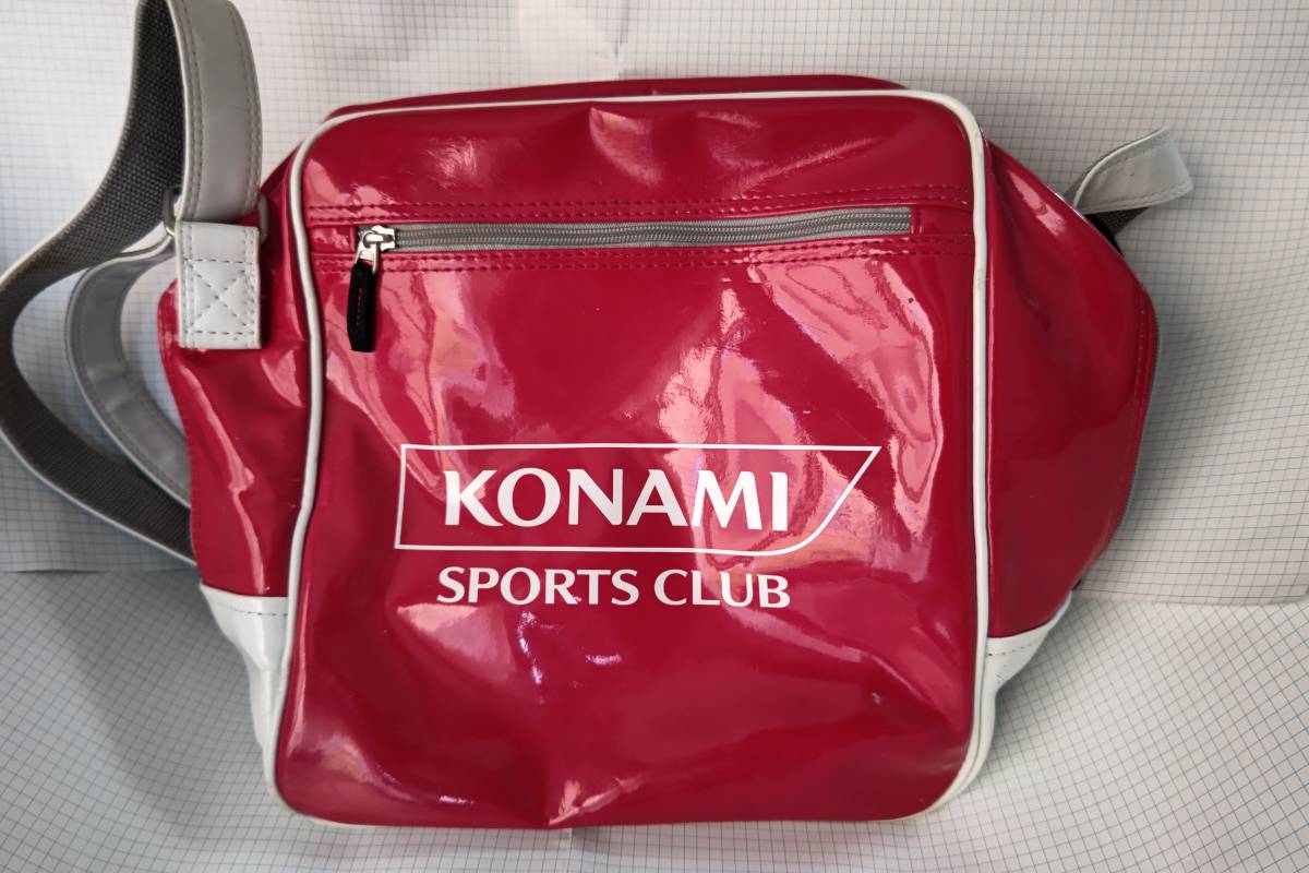 コナミ KONAMI スポーツバッグ エナメルバッグ 赤（中古）