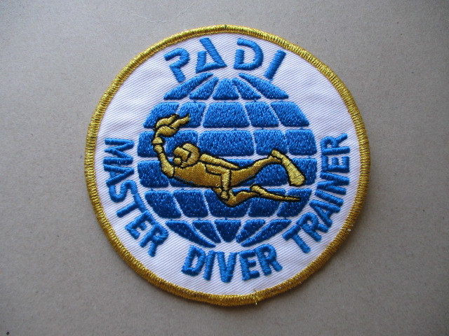 パディPADI 『MASTER DIVER TRAINER』スキューバダイビング ライセンス刺繍ワッペン/Aスクーバ自然ダイビング海トレーナー アップリケ V165