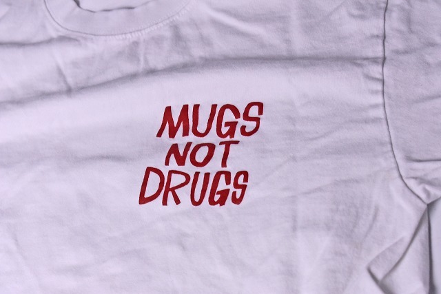 MUGS NOT DRUGS ★ 花井祐介 ★ コラボTシャツ ★ Tシャツ ★ イラストレーター ★ Coffee Supreme ★ 白 ★ M ★ 綿100% ★ 限定 ★ 中古_画像5