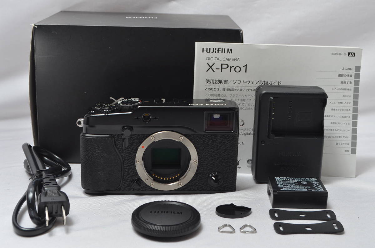良品】 FUJIFILM ミラーレス一眼レフカメラ X-Pro1 ボディ 1630万画素